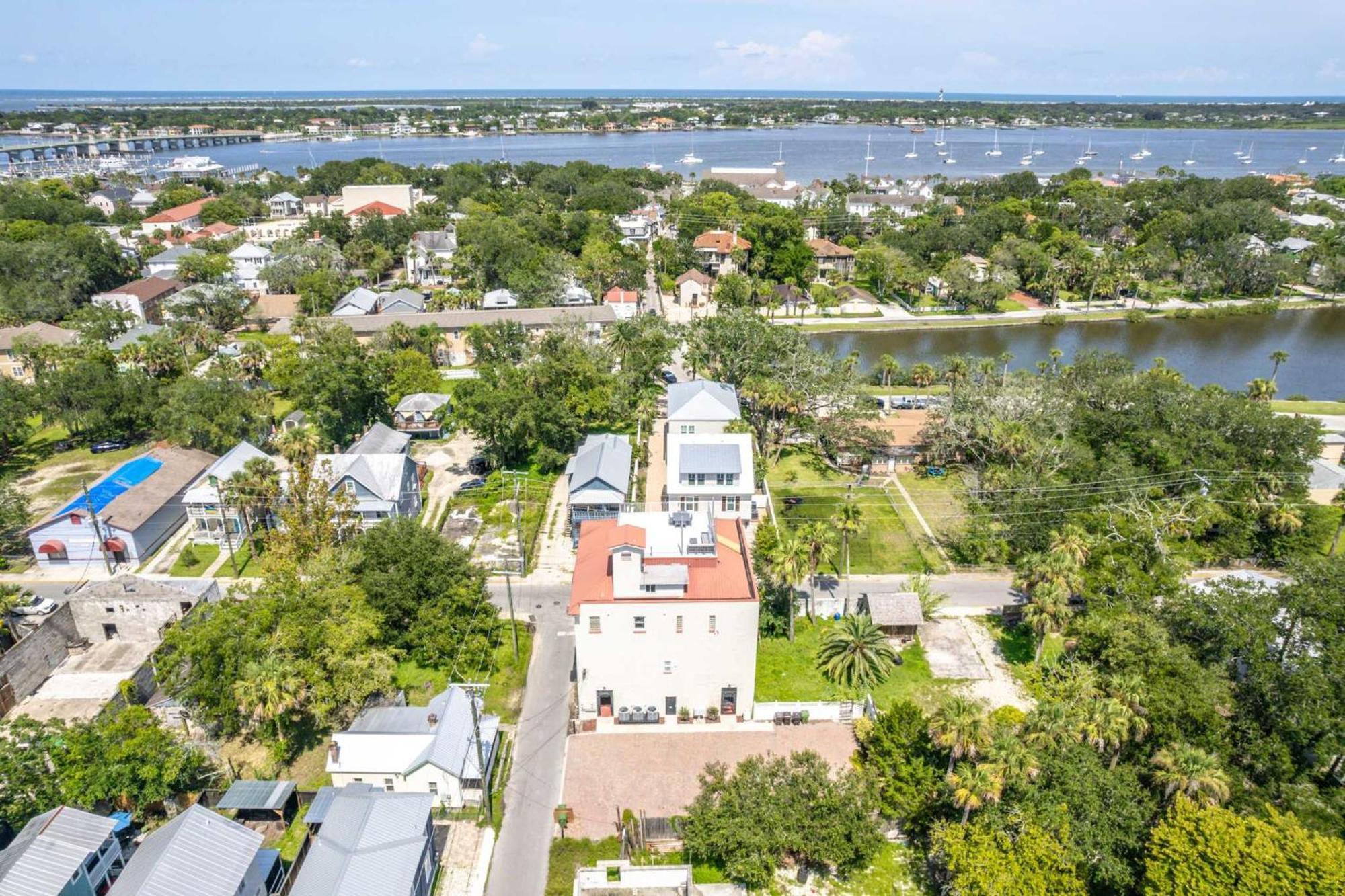 The Ray - Penthouse - 360° Rooftop View Holiday home *