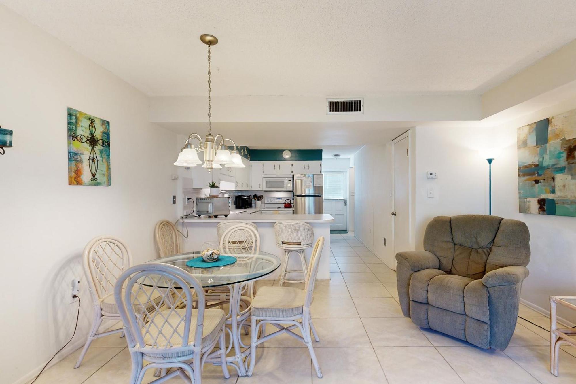 Spanish Trace - 235 Apartment *