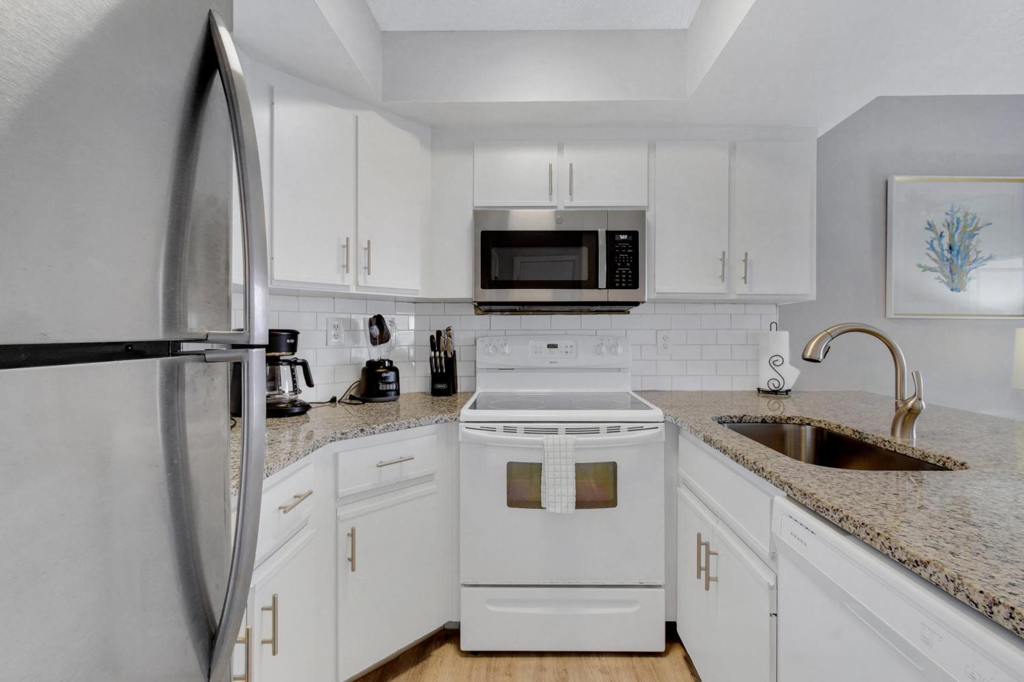 Great 1 Bedroom 1 Bath With Heated Pool Apartment