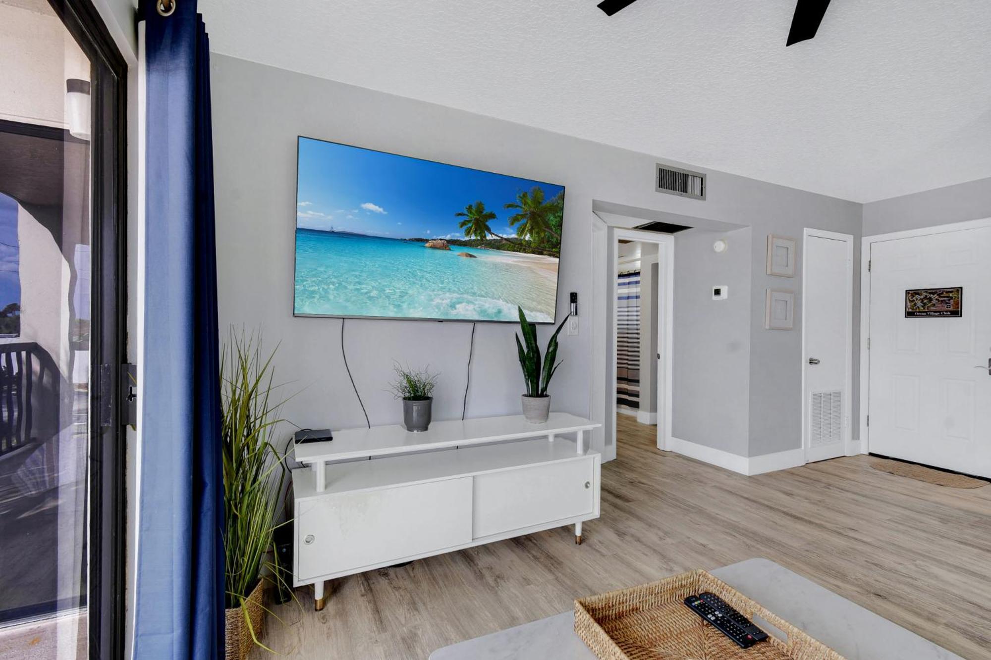 Apartment Great 1 Bedroom 1 Bath With Heated Pool