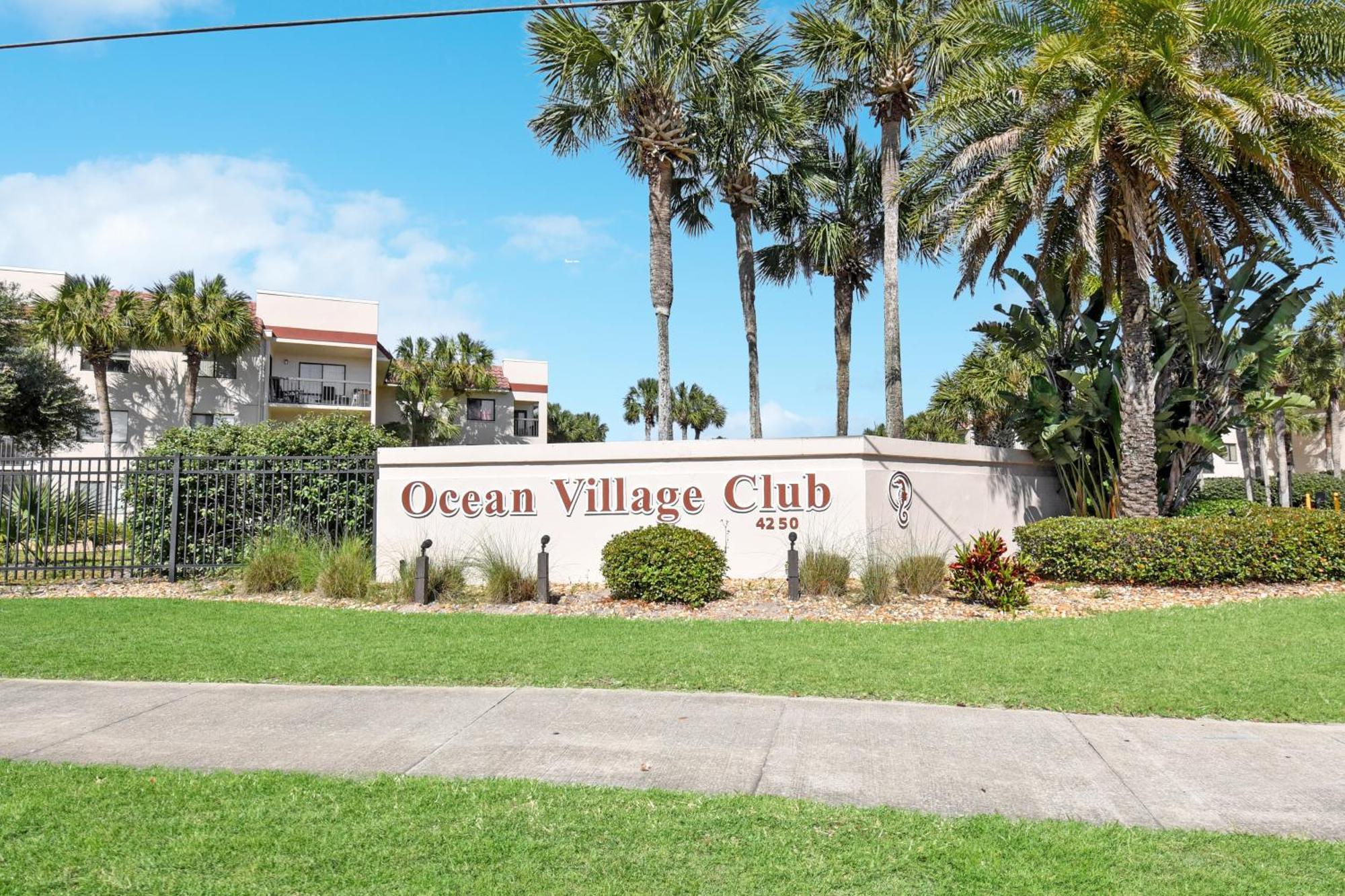 Great 1 Bedroom 1 Bath With Heated Pool Apartment