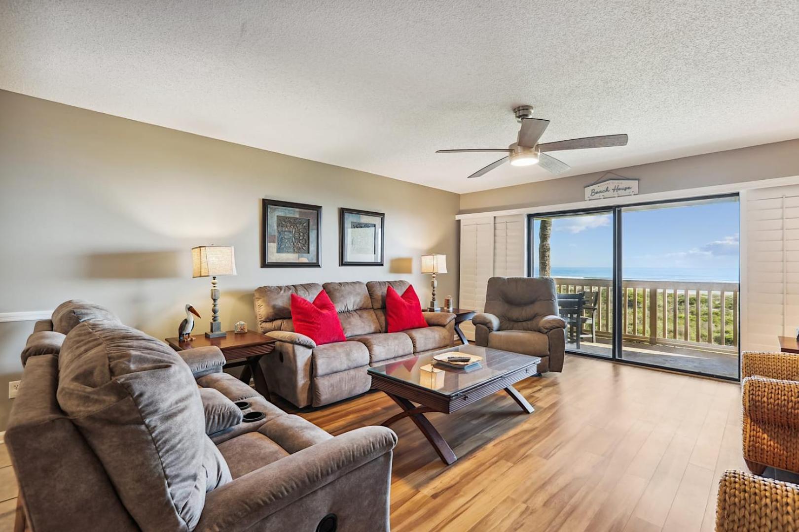 Holiday home Oceanfront 3br With Amenities