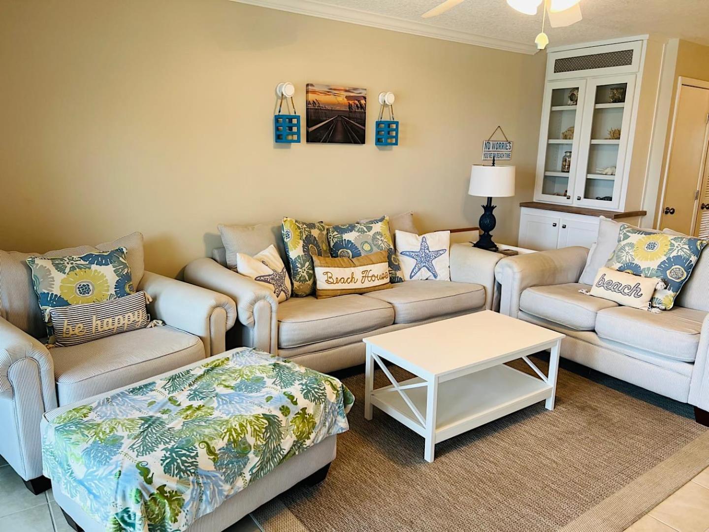 Oceanview Haven Beachfront Historical Charm *