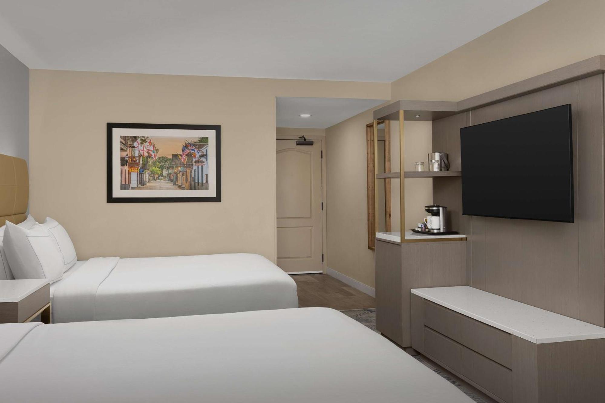 Hotel Doubletree By Hilton Historic District 4*