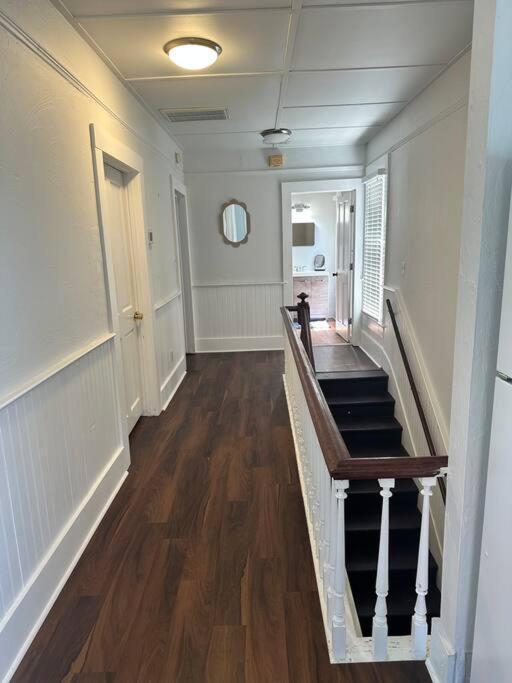 Apartment Cedar Street Retreat - Unit C