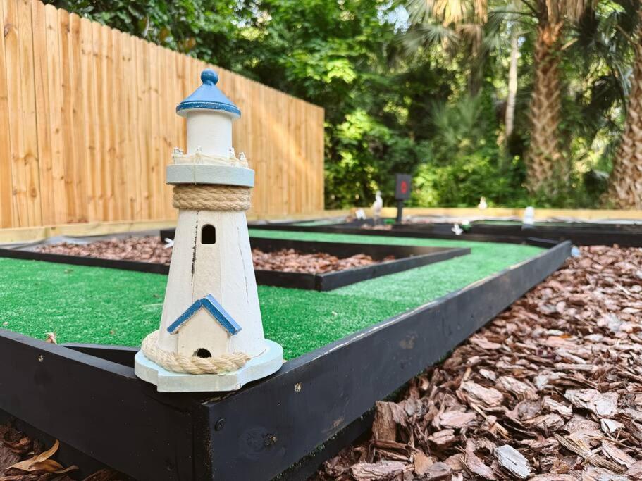 Woodland Reserve - Mini Golf, Home-gym, And More! Only 10 Minutes From Downtown Holiday home *