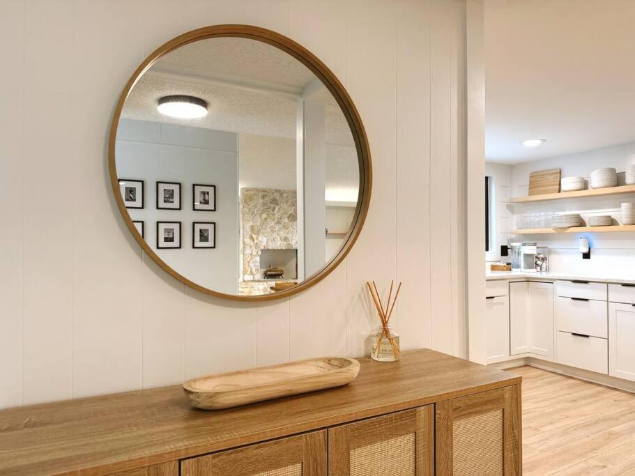Woodland Reserve - Mini Golf, Home-gym, And More! Only 10 Minutes From Downtown Holiday home