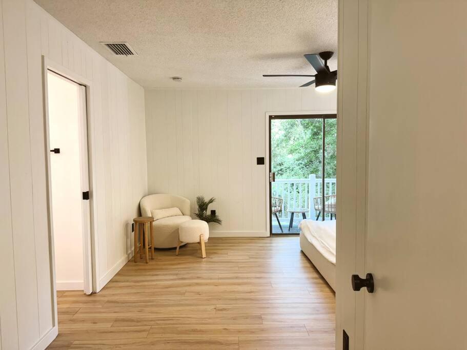 Woodland Reserve - Mini Golf, Home-gym, And More! Only 10 Minutes From Downtown Holiday home