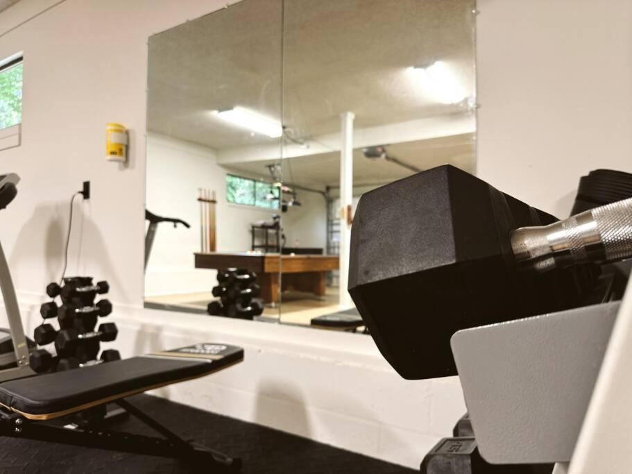 Woodland Reserve - Mini Golf, Home-gym, And More! Only 10 Minutes From Downtown Holiday home *