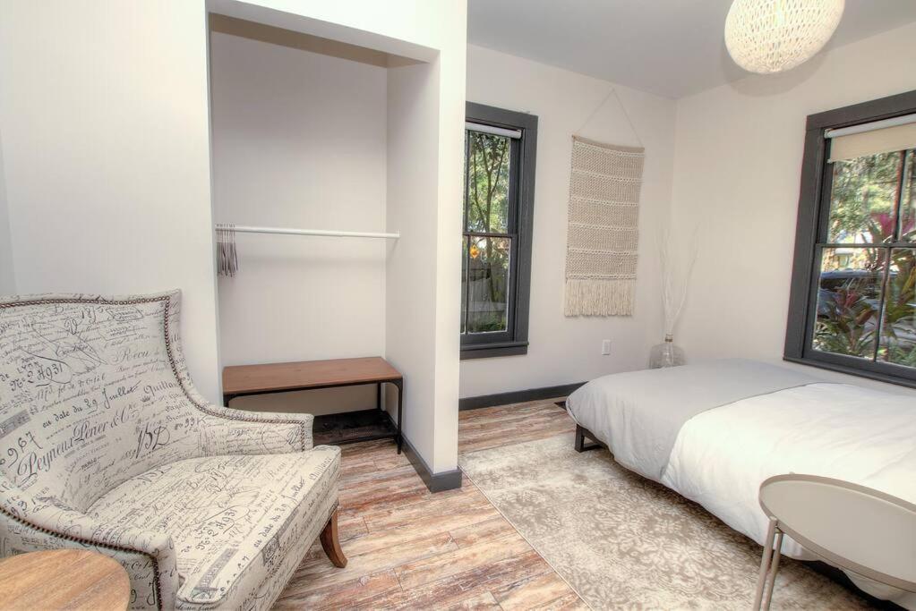 Private Luxury Close To Downtown Holiday home