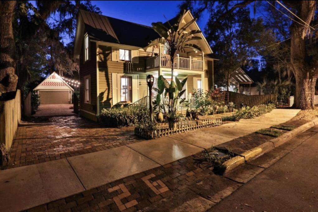 Private Luxury Close To Downtown Holiday home St. Augustine