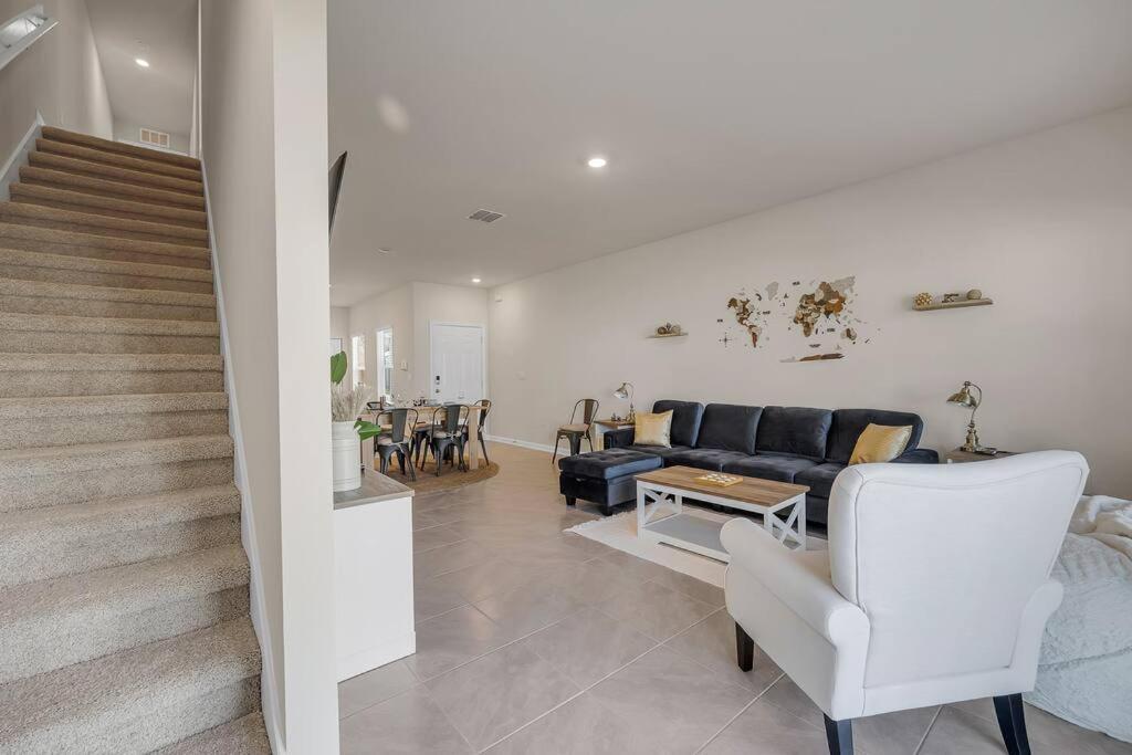 Oasis Sanctuary, Close To The Beach, Game Room, 3 Bd