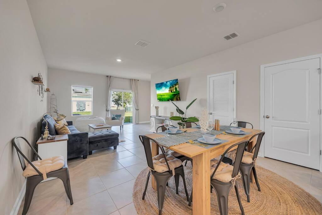 Oasis Sanctuary, Close To The Beach, Game Room, 3 Bd Apartment