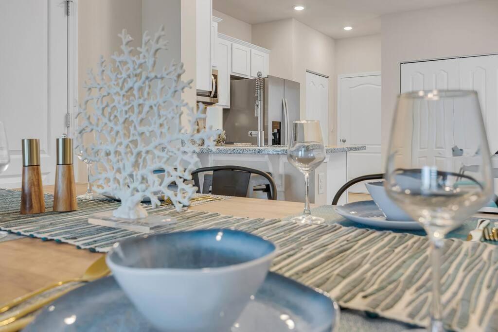 Oasis Sanctuary, Close To The Beach, Game Room, 3 Bd Apartment *