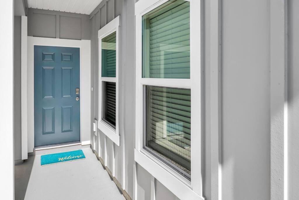 Oasis Sanctuary, Close To The Beach, Game Room, 3 Bd *
