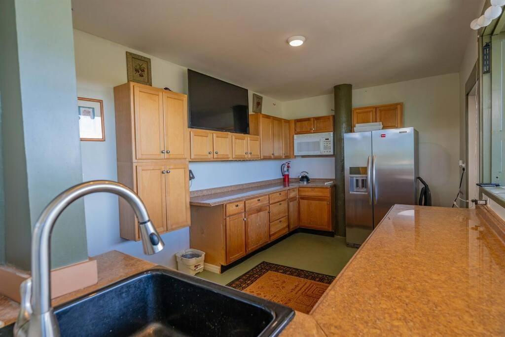 Holiday home Dolphin Cove Waterfront With Dock *