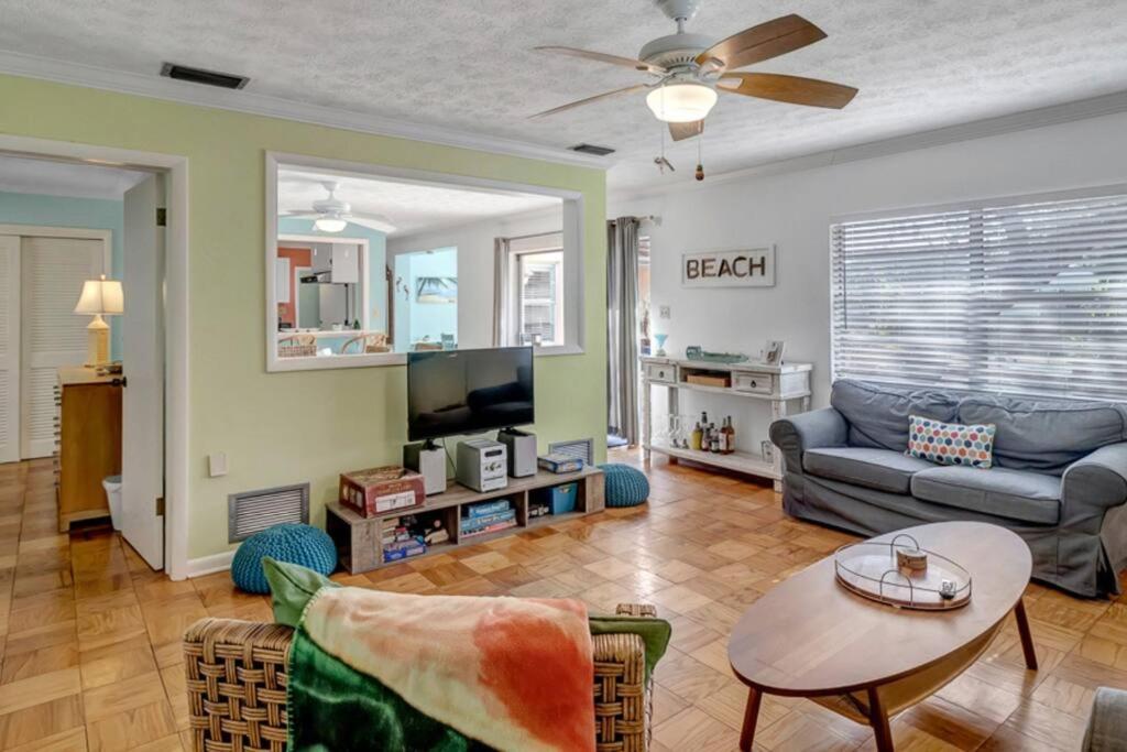 Surfside House Walk2beach Pet Friendly Family * St. Augustine