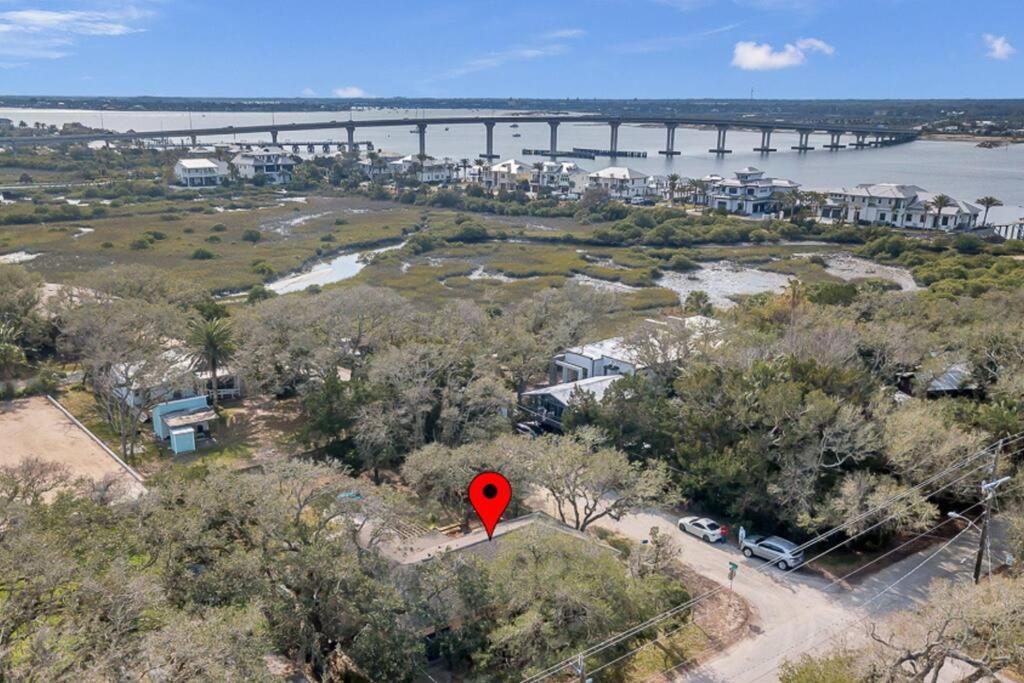 Holiday home Surfside House Walk2beach Pet Friendly Family St. Augustine