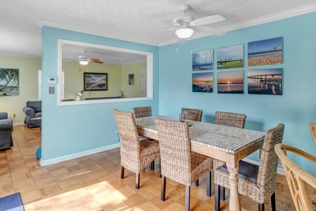 Holiday home Surfside House Walk2beach Pet Friendly Family *