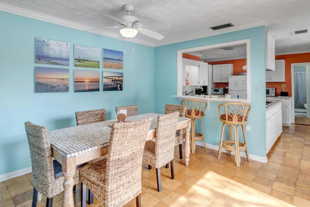 Holiday home Surfside House Walk2beach Pet Friendly Family St. Augustine