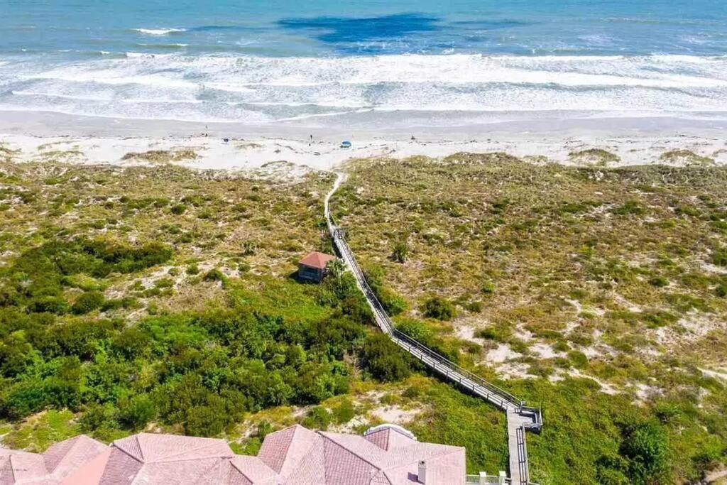Beachfront Community Sunny Walk To Ocean Pool St. Augustine