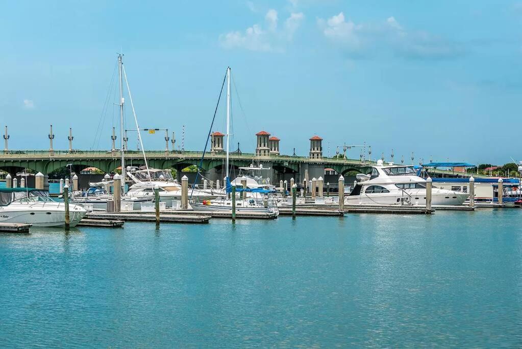 Beachfront Community Sunny Walk To Ocean Pool * St. Augustine