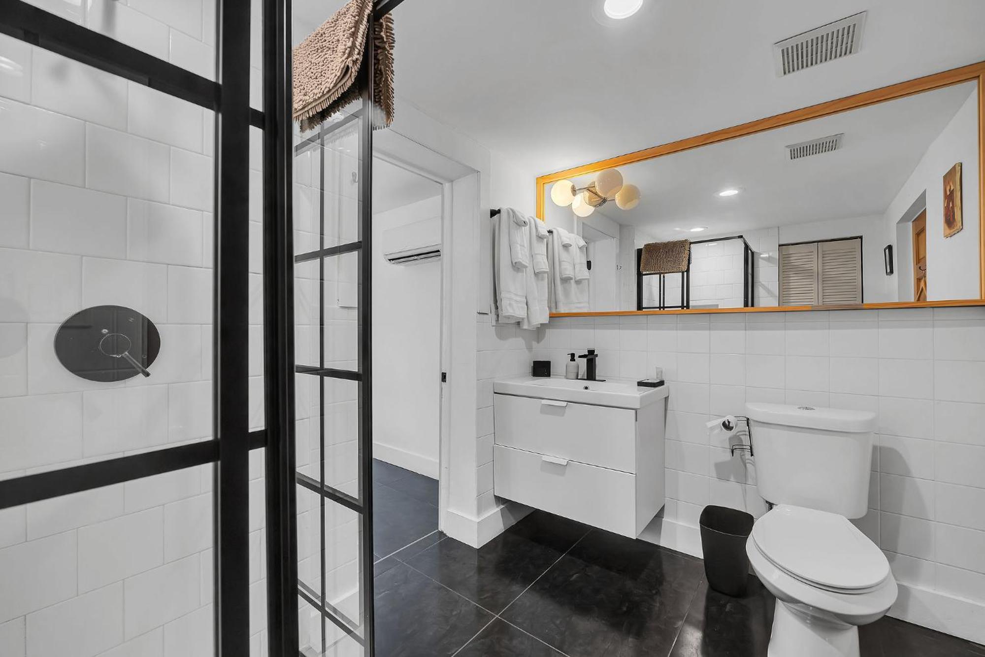Bright & Airy Holiday home St. Augustine