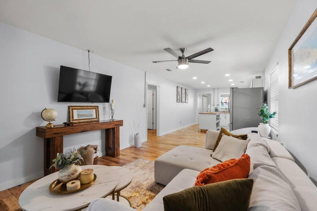 Charming, Cozy 3 Bedroom House, Walking Distance To Down Town * St. Augustine