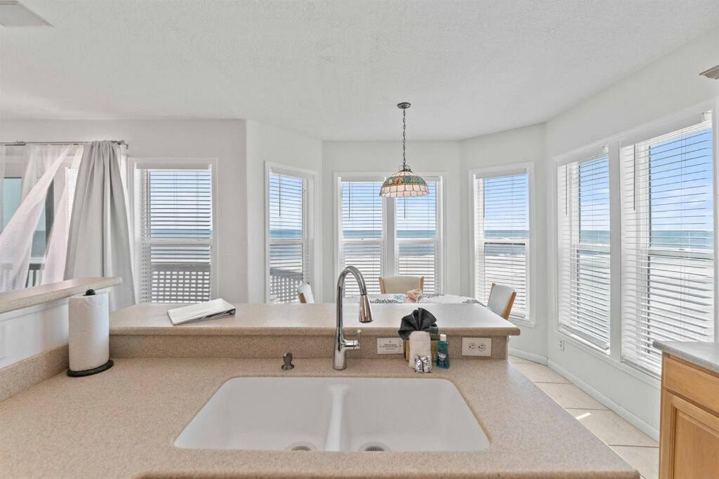 Beachfront Vilano Retreat *