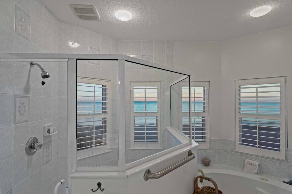 Beachfront Vilano Retreat * St. Augustine
