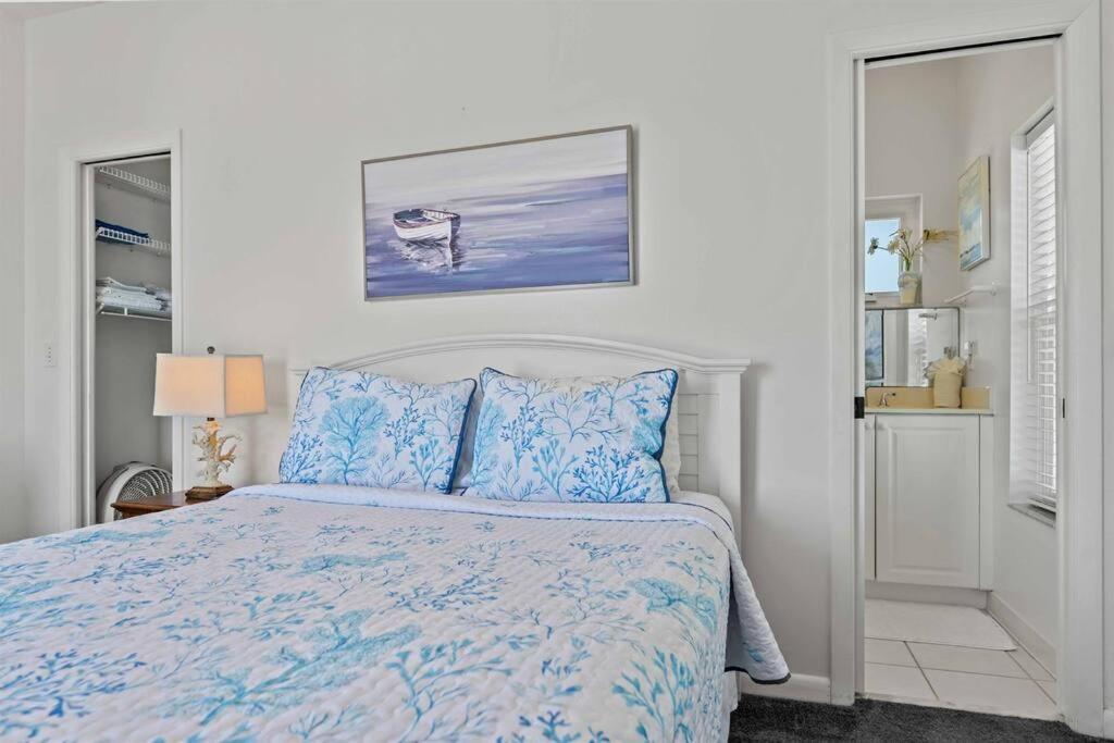 Beachfront Vilano Retreat Holiday home *