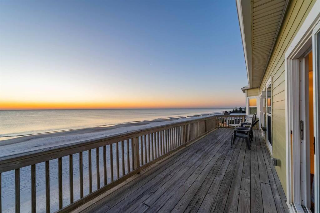 Beachfront Vilano Retreat