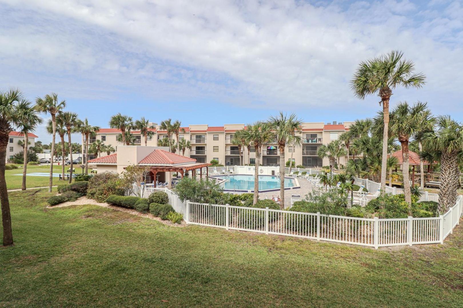 Ocean Village Club O26