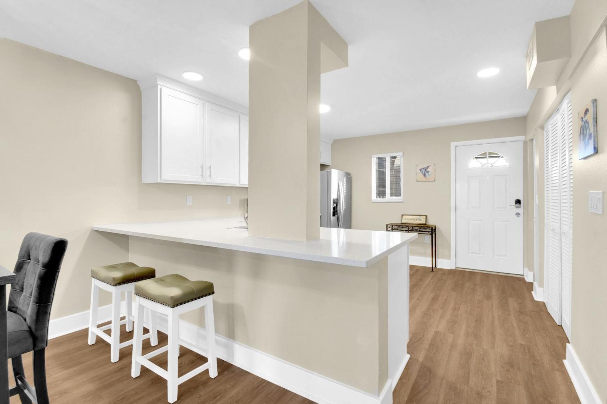 Apartment Oceanfront Oasis