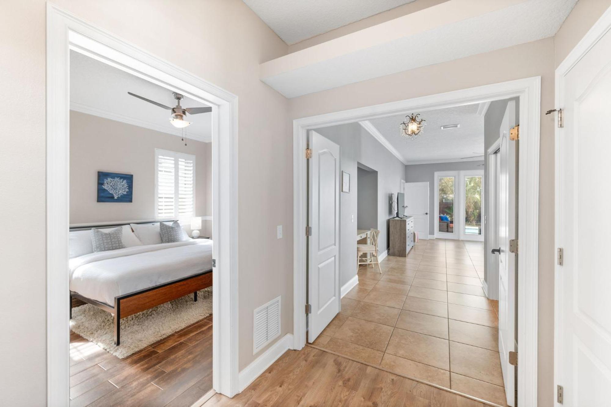 4bd 3br Pool Paradise 1 Mile From & Downtown Holiday home *