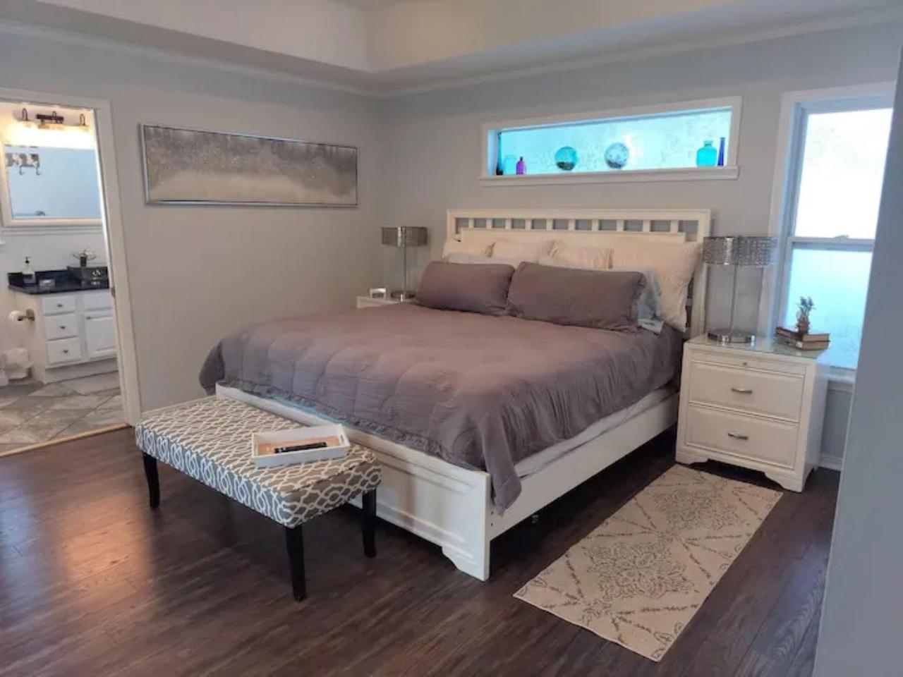 Holiday home Charming 4-bedroom Family Haven