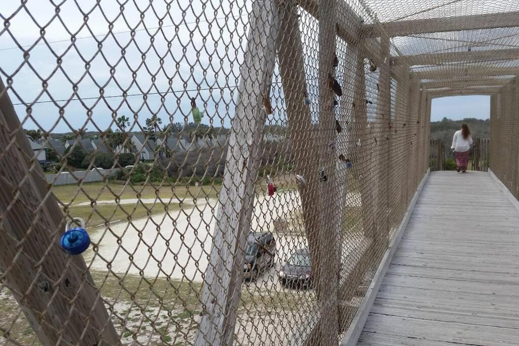 Vilano Vibes - Walk To The * St. Augustine