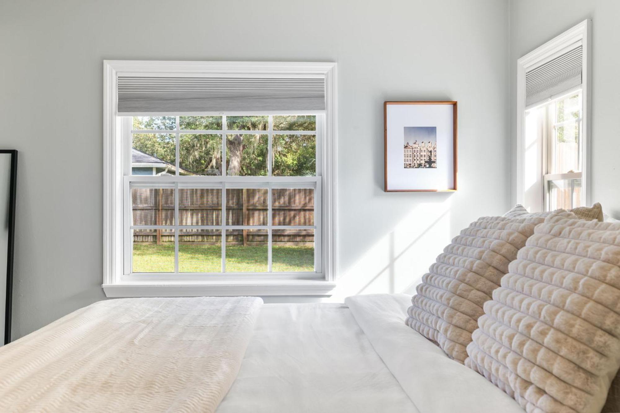 Holiday home Sunny Retreat Near Downtown & Beaches *