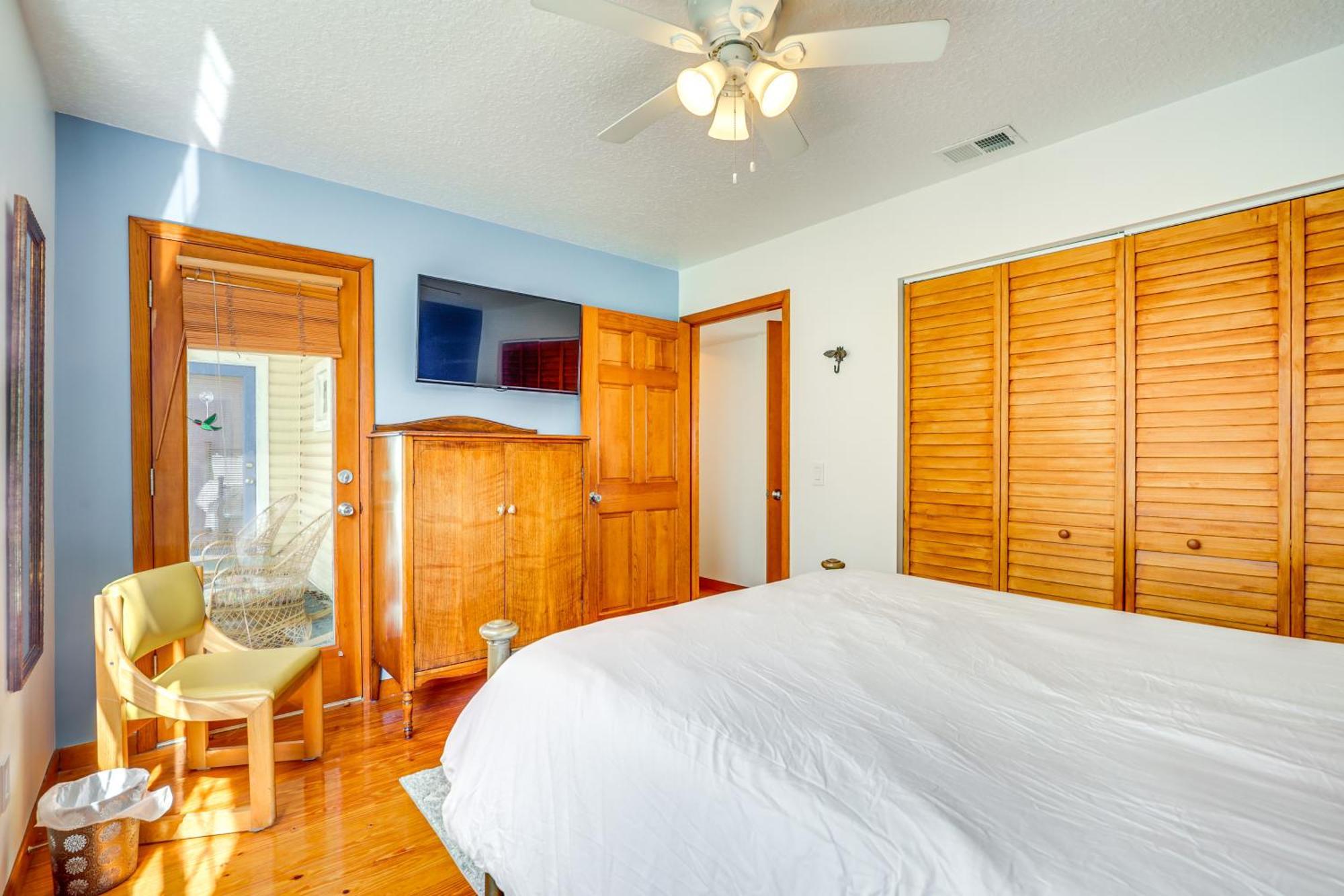 Walk To And Relax By Pool St Augustine Holiday home *