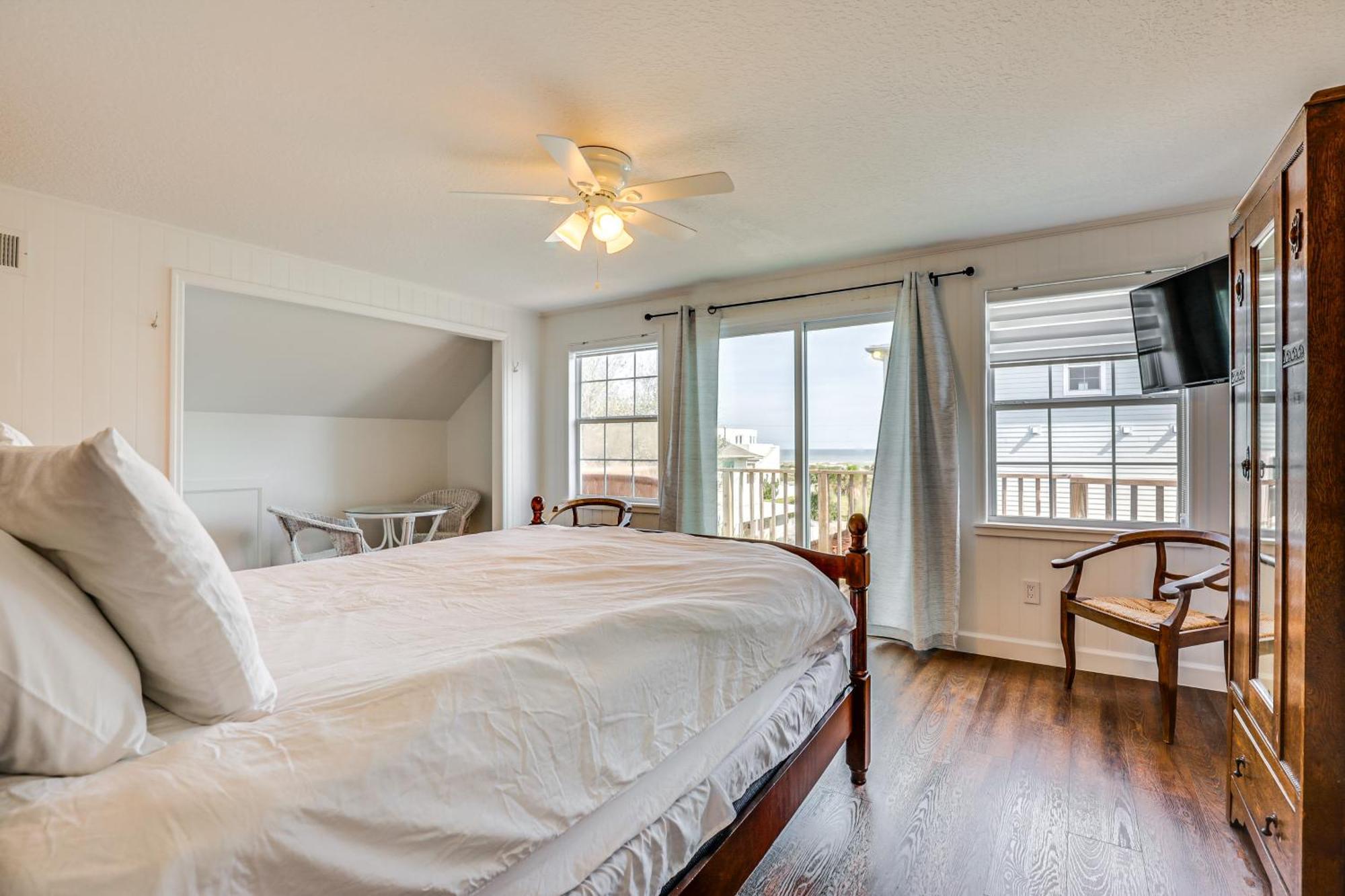 Walk To And Relax By Pool St Augustine Holiday home *