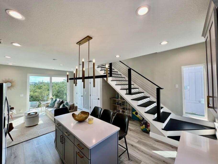 Modern Sanctuary In Villa