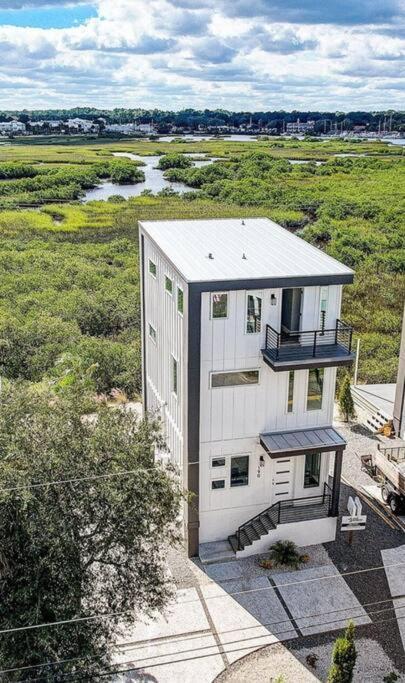 Villa Modern Sanctuary In