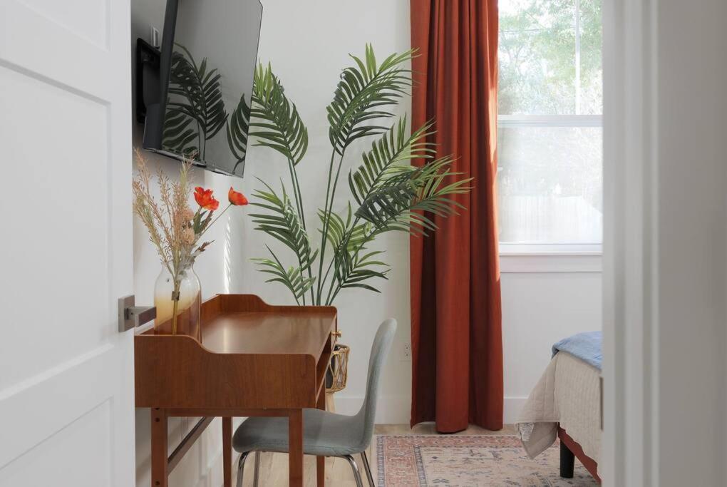Holiday home New Enchanting Retreat By Marina, 1mi To Downtown And A Short Drive To St. Augustine