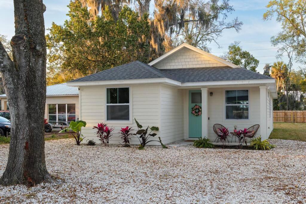 New Enchanting Retreat By Marina, 1mi To Downtown And A Short Drive To Holiday home *