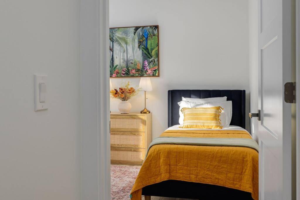 New Enchanting Retreat By Marina, 1mi To Downtown And A Short Drive To *