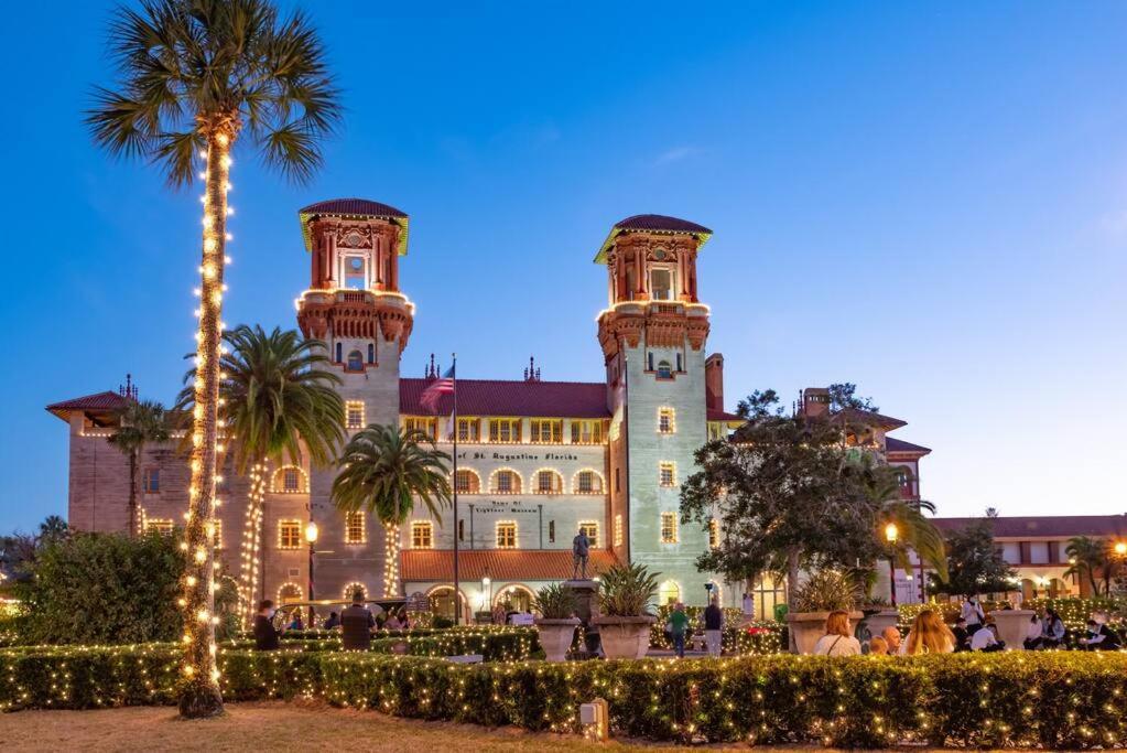 Holiday home New Enchanting Retreat By Marina, 1mi To Downtown And A Short Drive To St. Augustine