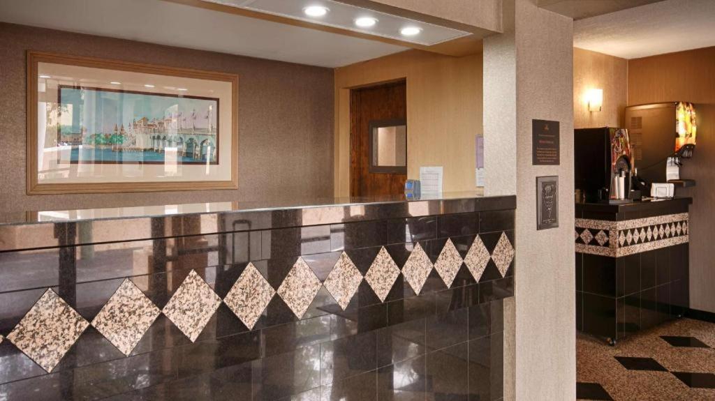 Western Spanish Quarters Hotel