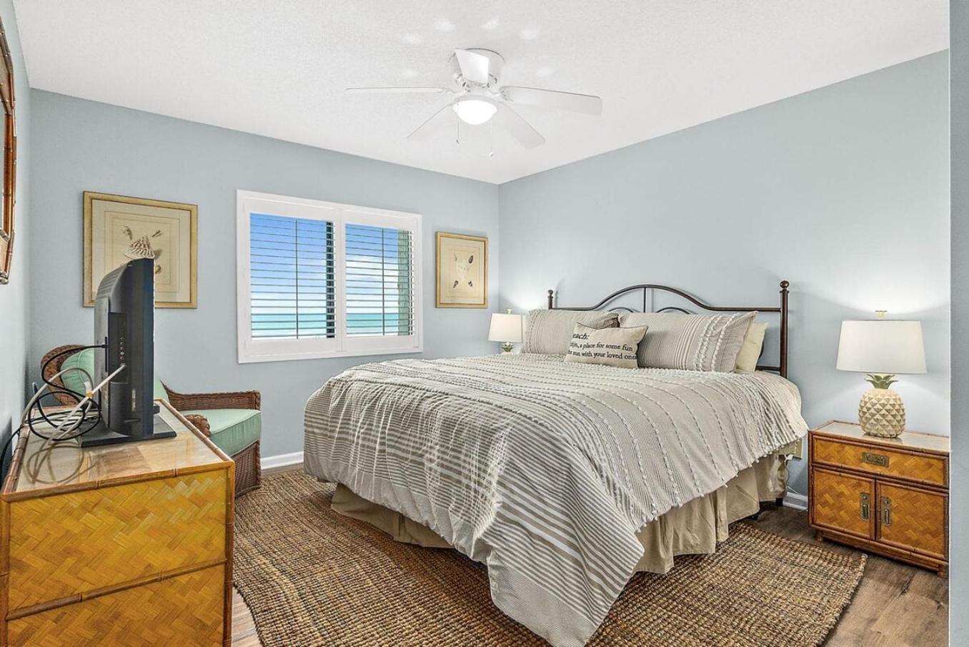 Holiday home Ocean Front Charmer Steps To St. Augustine