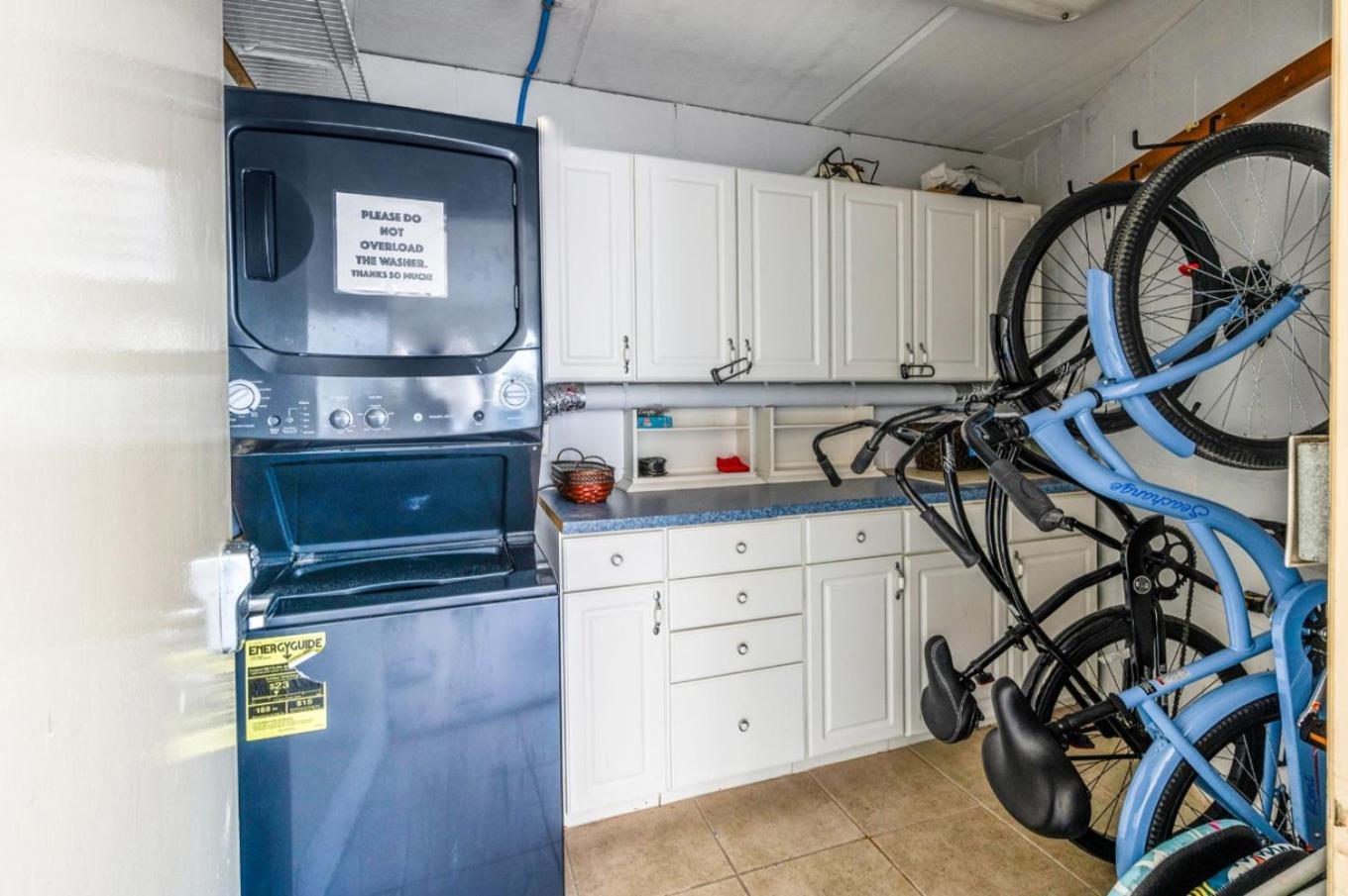 Holiday home 100 Feet To The Beachbikeswafflespools