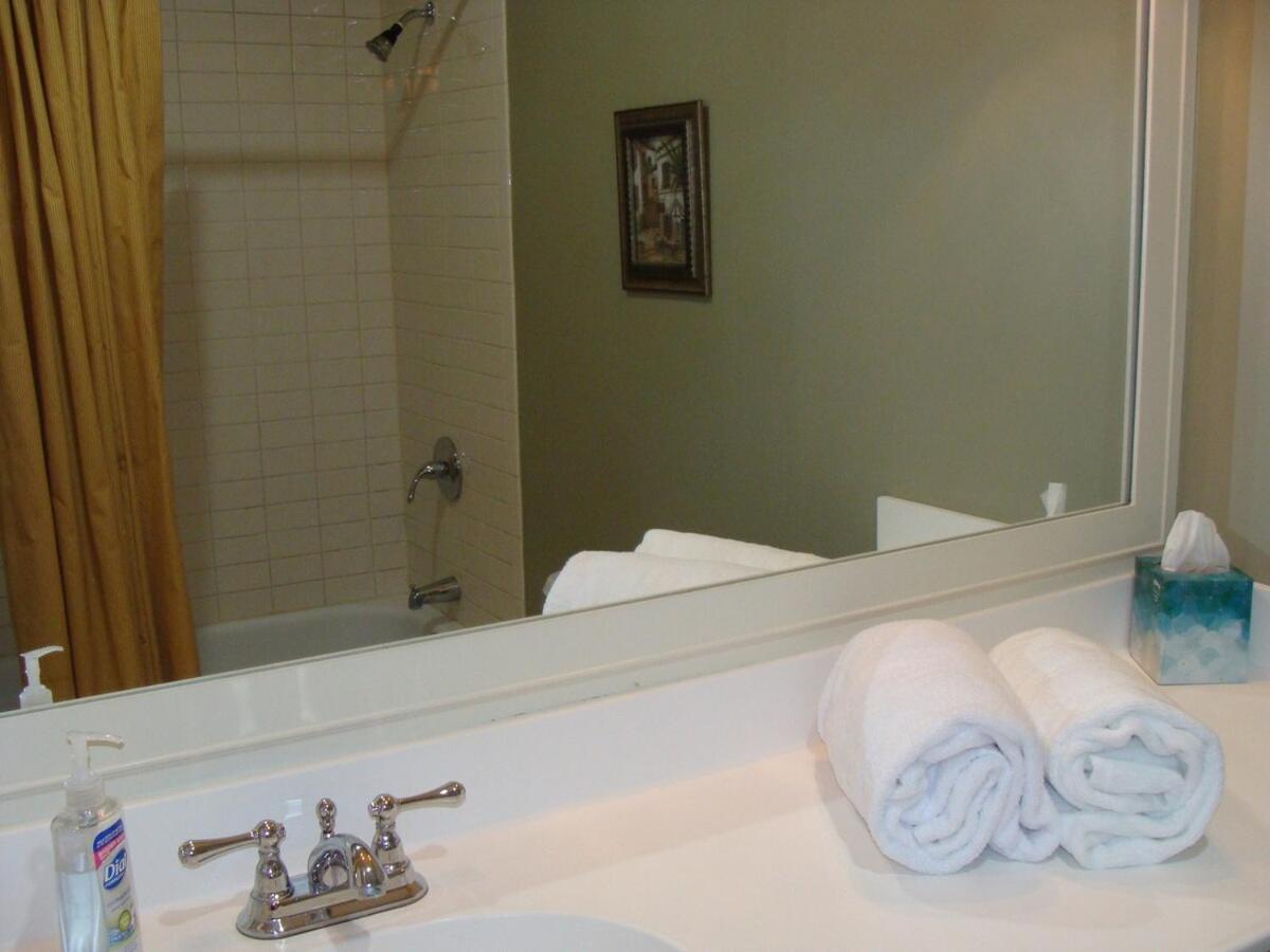 Holiday home Living W Pool Courtyard & Hot Tub 6304r2